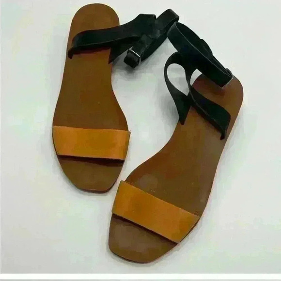 Madewell The Veronique Sandal Buckle Ankle. Color block Tan & Black Size 8.5. - Picture 1 of 7